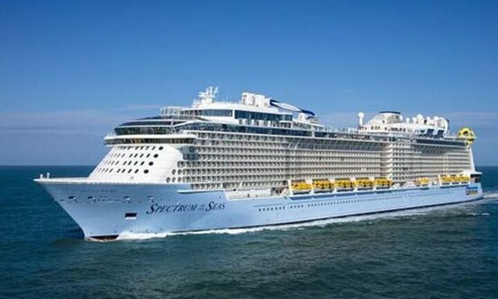 Στον Πειραιά το «Spectrum of the Seas»