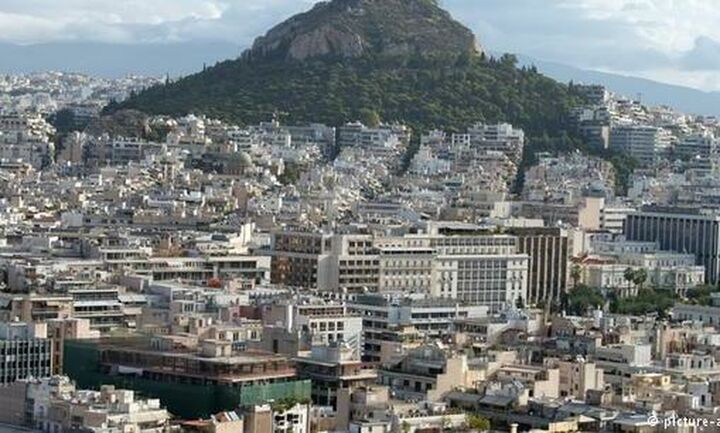 Ακίνητα 30ετίας επιλέγουν οι Έλληνες αγοραστές