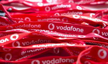 Κοντά στο ένα εκατ. πελάτες σταθερής η Vodafone