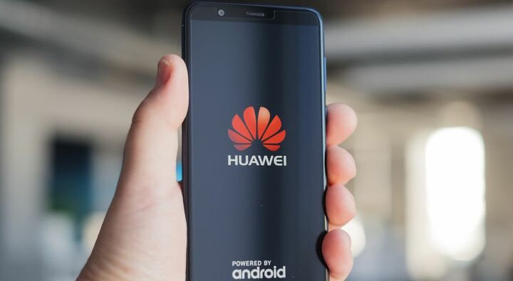 Συνεχίζονται τα προβλήματα για την Huawei