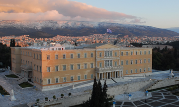 Έλαβε ψήφο εμπιστοσύνης η κυβέρνηση