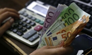 ΑΑΔΕ: Στα 104,11 δισ. ευρώ οι ληξιπρόθεσμες οφειλές προς την εφορία