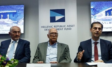 Mπήκαν οι υπογραφές για τη Μαρίνα Χίου