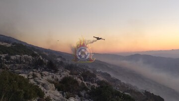 Σε ύφεση η πυρκαγιά στον Υμηττό