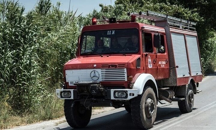 Φωτιά στον Υμηττό και τη Λυκόβρυση