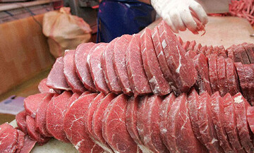 Δέσμευση 180 κιλών χοιρινού κρέατος στον Πειραιά