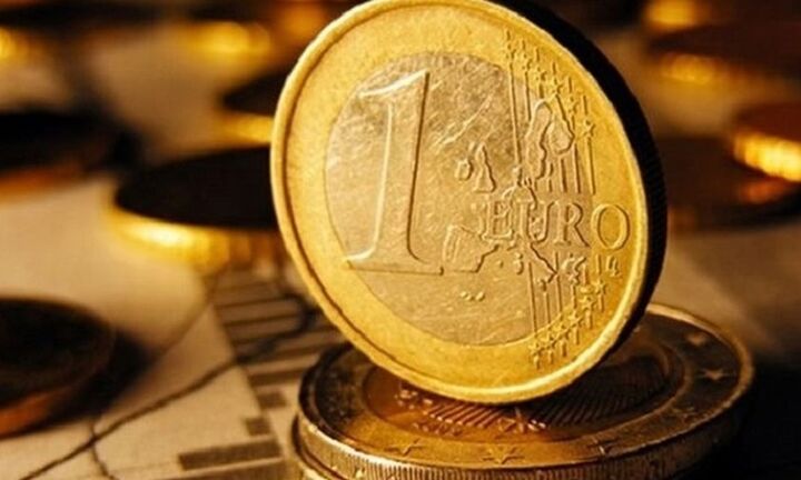 Σε χαμηλό δύο ετών  το ευρώ