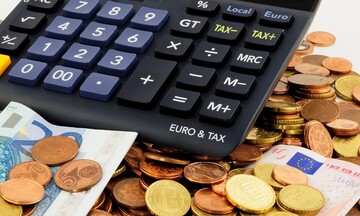 “Φούσκωσαν” τα χρέη προς το Δημόσιο τον Αύγουστο