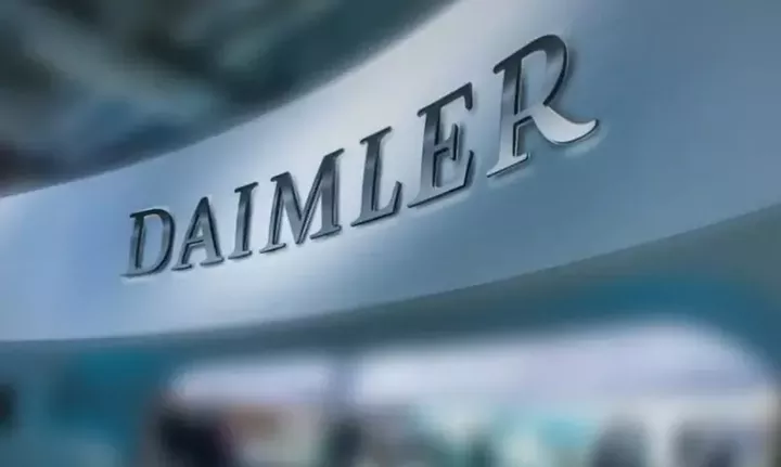Daimler: Μείωση κόστους προσωπικού 1 δισ. με περικοπές στις θέσεις εργασίας