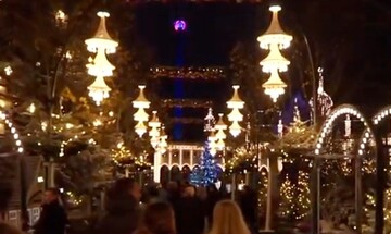 Δανία: Άνοιξε η παραμυθένια χριστουγεννιάτικη αγορά του Τίβολι