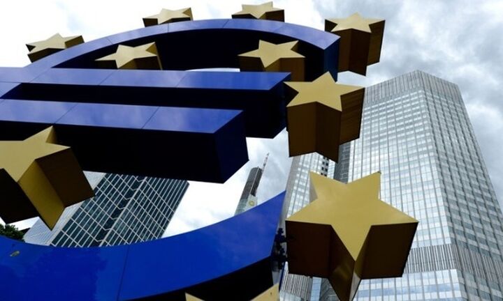 ΕΚΤ: Σκιώδεις τράπεζες και χαμηλή κερδοφορία αδυναμία της Ευρωζώνης
