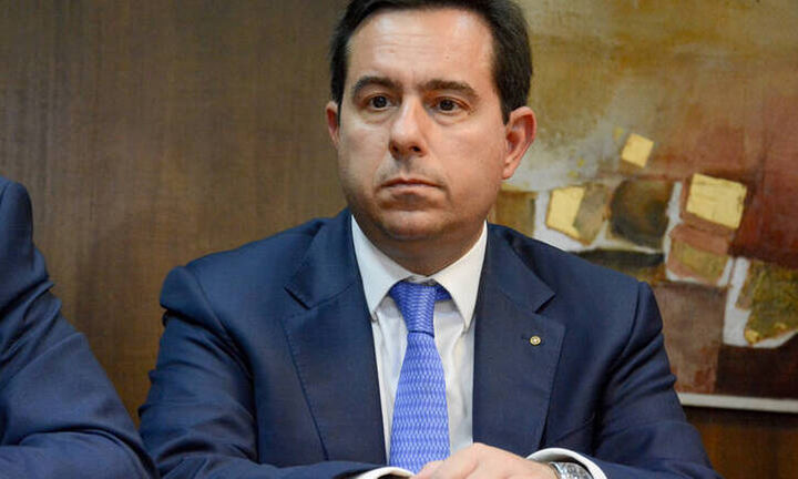 Μηταράκης: Από τον Ιούλιο του 2020, η μείωση 0,9% εισφορών για τους μισθωτούς