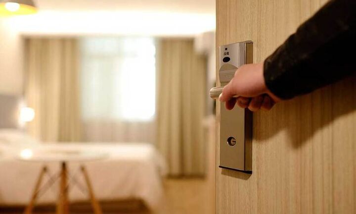 ΟΑΕΔ: Την Παρασκευή ξεκινούν οι αιτήσεις για επιχορήγηση εποχικών ξενοδοχειακών επιχειρήσεων
