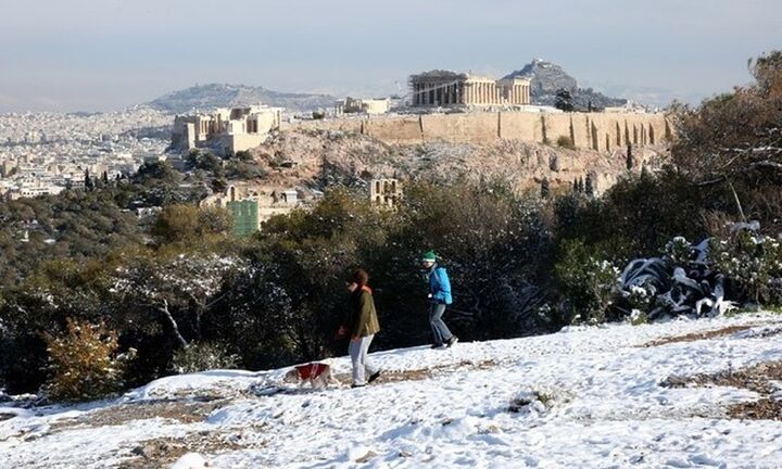 «Ηφαιστίων»: Χιόνια και στην Αττική την Κυριακή και τα Θεοφάνεια