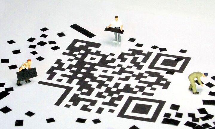 ΑΑΔΕ: Φέρνει τον QR code στις αποδείξεις λιανικής