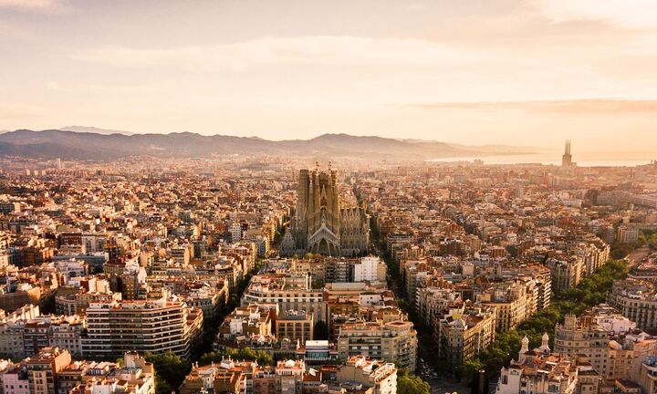 Ο κορονοϊός "απειλεί" τη Βαρκελώνη 