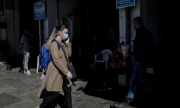 Moody's: Υποβαθμίζει τις προοπτικές των ελληνικών τραπεζών