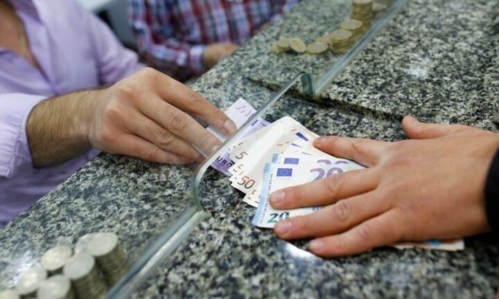 Ένωση Ελληνικών Τραπεζών: Πληρωμή συντάξεων Μαΐου με βάση τον ΑΜΚΑ