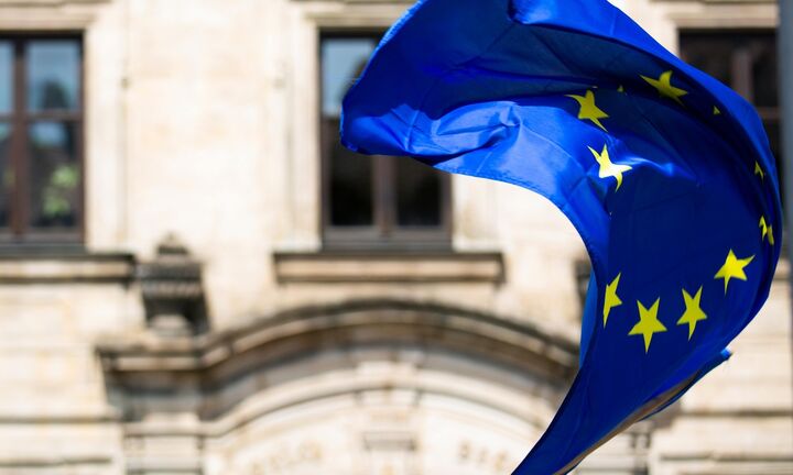 Προβλέψεις σοκ της Κομισιόν: Στο 9,75% η ύφεση στην Ελλάδα φέτος