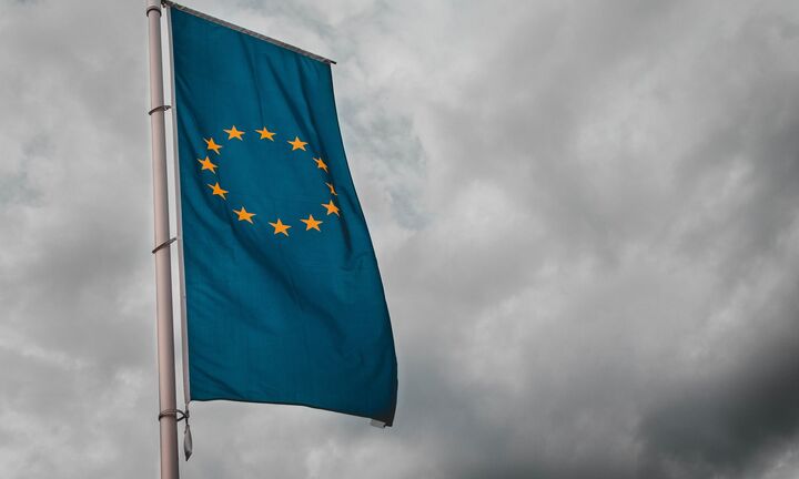 Ταμείο ανάκαμψης με μισό τρισ. ευρώ προτείνουν Γαλλία και Γερμανία