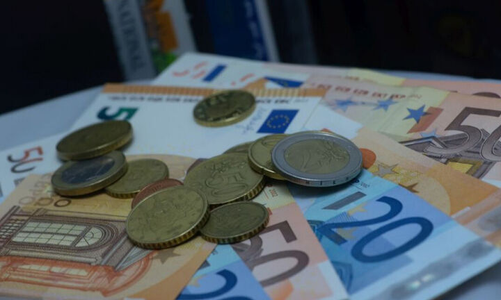Aπό 1 Ιουνίου η μείωση των ασφαλιστικών εισφορών για τους μισθωτούς