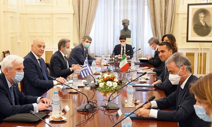 Συμφωνία - πακέτο με Ιταλία για ΑΟΖ και άνοιγμα συνόρων