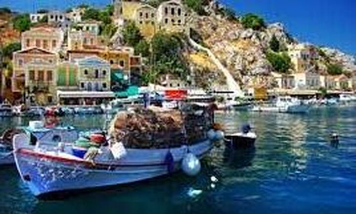 Ενισχυμένος κοινωνικός τουρισμός για 300.000 εργαζόμενους και ανέργους - Οσα πρέπει να ξέρετε