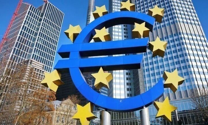 Σε υψηλό τεσσάρων μηνών το ευρώ μετά τη συμφωνία