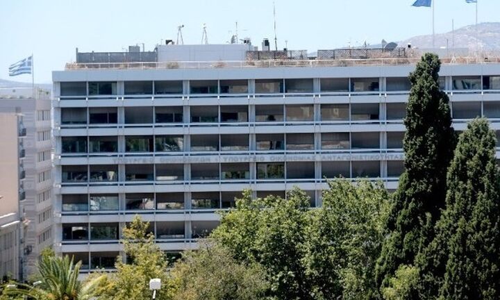 ΥΠΟΙΚ: Nέες παρεμβάσεις στήριξης νοικοκυριών και επιχειρήσεων