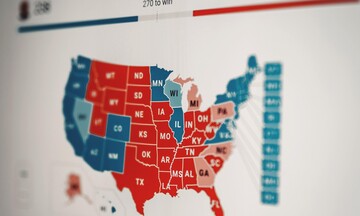  Ο Μπάιντεν κερδίζει έδαφος ο Τραμπ αμφισβητεί