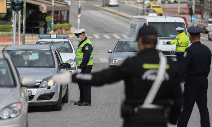 Πέτσας για απαγόρευση μετακινήσεων σε περιφέρειες: Ποιοι θα εξαιρεθούν