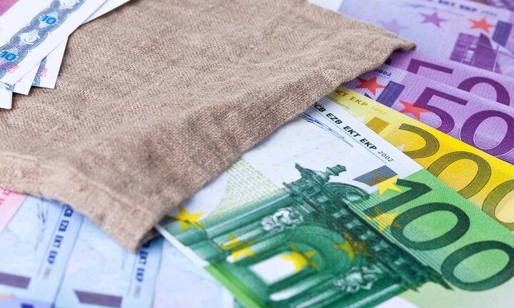ESM: Καθ' οδόν στην Ελλάδα η δόση των 644 εκατ. ευρώ