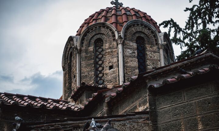 Εκκλησιαστικό αντάρτικο για άνοιγμα των εκκλησιών τα Φώτα