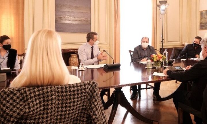 Μητσοτάκης: Aπαλλαγή ενοικίου στην εστίαση και τον Μάρτιο