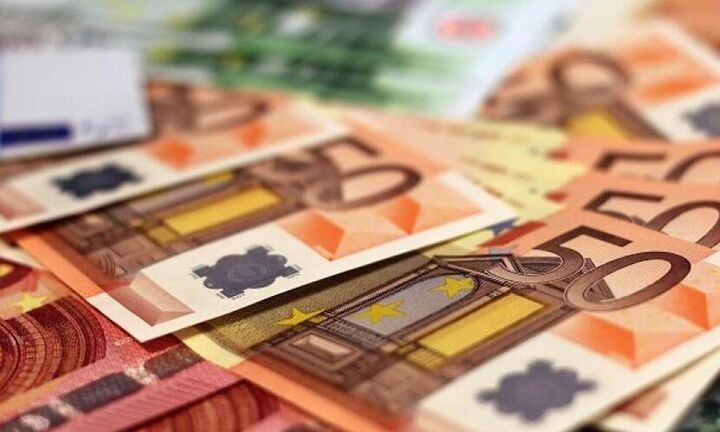 Βούλιαξαν 7,4% τα φορολογικά έσοδα τον Ιανουάριο