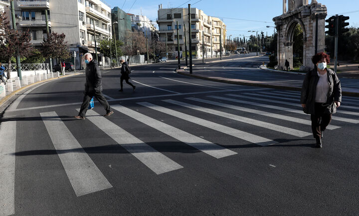 Αυστηρότερα μέτρα: Tι αλλάζει στις μετακινήσεις - Νέες περιοχές σε βαθύ κόκκινο