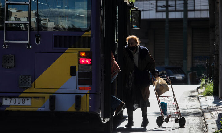Aνοίγει η πλατφόρμα για τις προκαταβολές των εκκρεμών συντάξεων: Ξεκινούν οι αιτήσεις