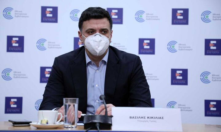 Κικίλιας: Δεν αναστέλλονται οι εμβολιασμοί με AstraZeneca - «Πυξίδα» ο ΕΜΑ