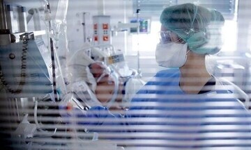 Νέο αρνητικό ρεκό με 645 ασθενείς με κορονοϊό στις ΜΕΘ - 45 νεκροί