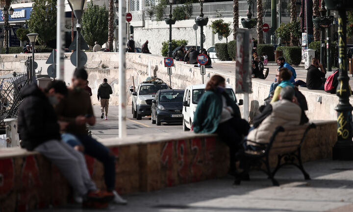 Lockdown: Τι αλλάζει από σήμερα-Ανοίγουν κομμωτήρια, αρχαιολογικοί χώροι-Πώς θα μετακινούμαστε