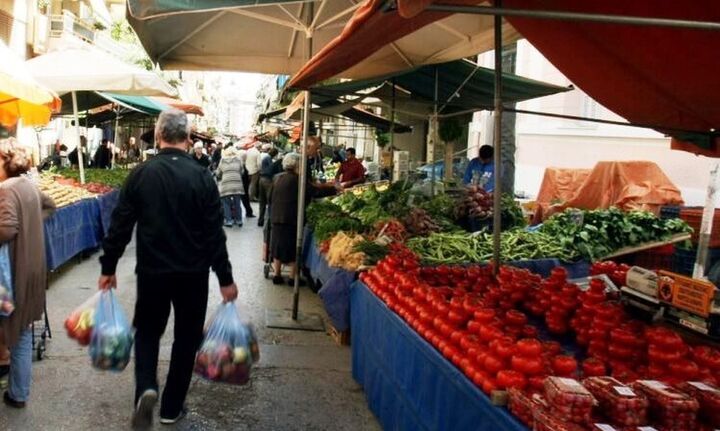 Λαϊκές Αγορές: Μαύρες σημαίες στους πάγκους και απεργίες (ΦΩΤΟ)