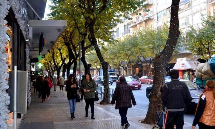 Θεσσαλονίκη: Να ανοίξουν άμεσα τα καταστήματα ζητά το Δημοτικό συμβούλιο