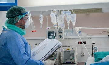 Κορωνοϊός: Μεγάλη αύξηση των διασωληνωμένων - 3.228 κρούσματα σήμερα 776 διασωληνωμένοι, 73 θάνατοι