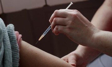 AstraZeneca: Νεκρή 61χρονη γυναίκα στον Ασπρόπυργο πέντε ημέρες μετά τον εμβολιασμό της