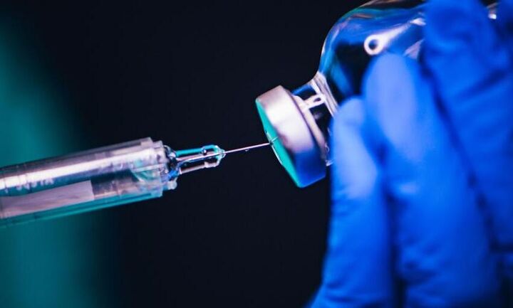  ΕΜΑ: 325 περιστατικά θρομβώσεων μετά από χορήγηση εμβολίων κατά της Covid-19