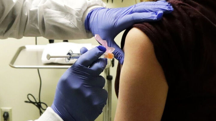 ΠΡΟΣΟΧΗ: Να μην εμβολιάζονται οι έγκυες με AstraZeneca αποφάσισε η Επιτροπή Εμβολιασμών