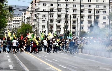 Μικρής έκτασης επεισόδια με μολότοφ στο κέντρο της Αθήνας (ΦΩΤΟ)