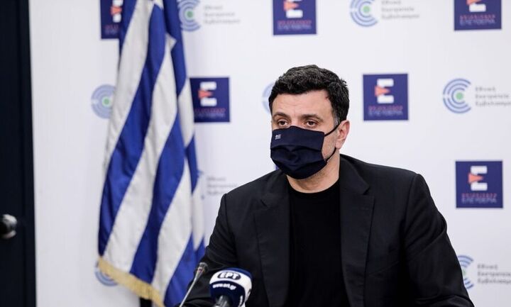 Κικίλιας: Εμβολιασμένοι μαθητές τη νέα χρονιά-Πότε θα εμβολιαστούν οι 18-29