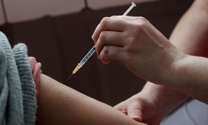 Τζανάκης: «Δεν γίνεται άνθρωποι άνω των 60 ετών να μην πάνε να εμβολιαστούν.»