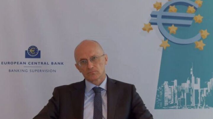 Επικεφαλής ΕΚΤ: Σημαντική μείωση των «κόκκινων δανείων» από τις ελληνικές τράπεζες